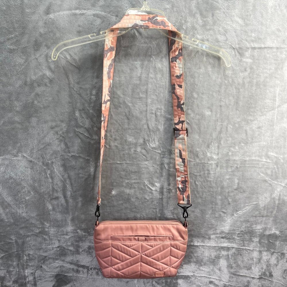 LUG Flare Crossbody Bag Quilted Blush Pink Padded Lightweight Travel Purse - Picture 2 of 10